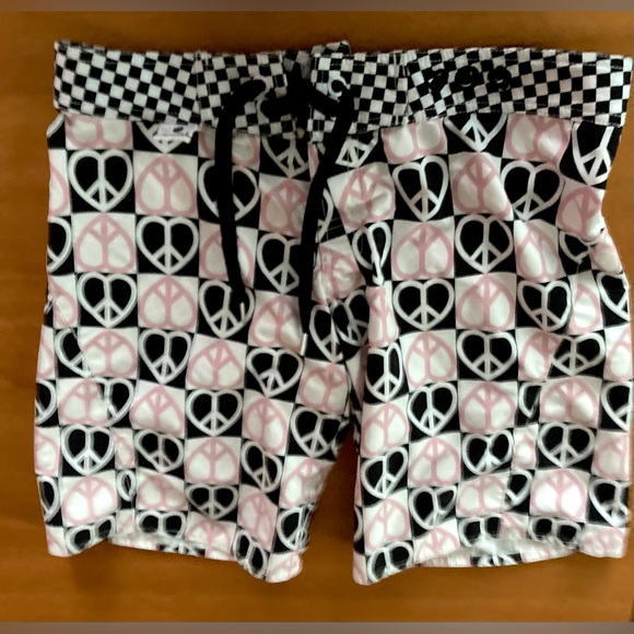 O’Neill Board Shorts-New - Picture 5 of 5